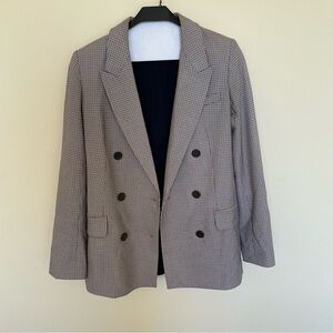 Aritzia Babaton Double Breasted Blazer